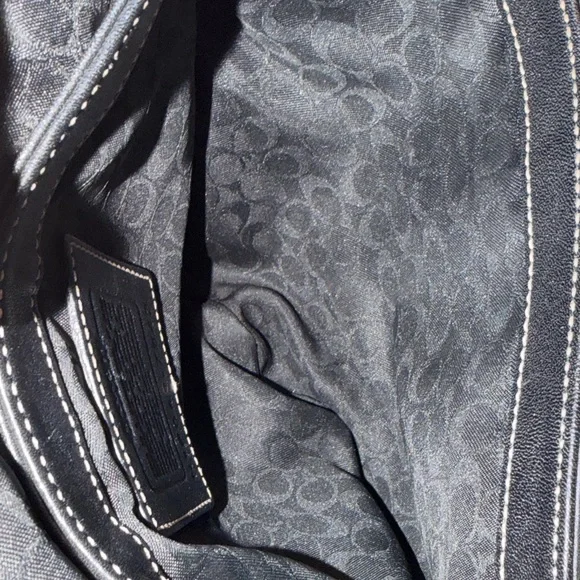 Vintage Coach Crossbody Bag, No. F043-7843 - Picture 6 of 12